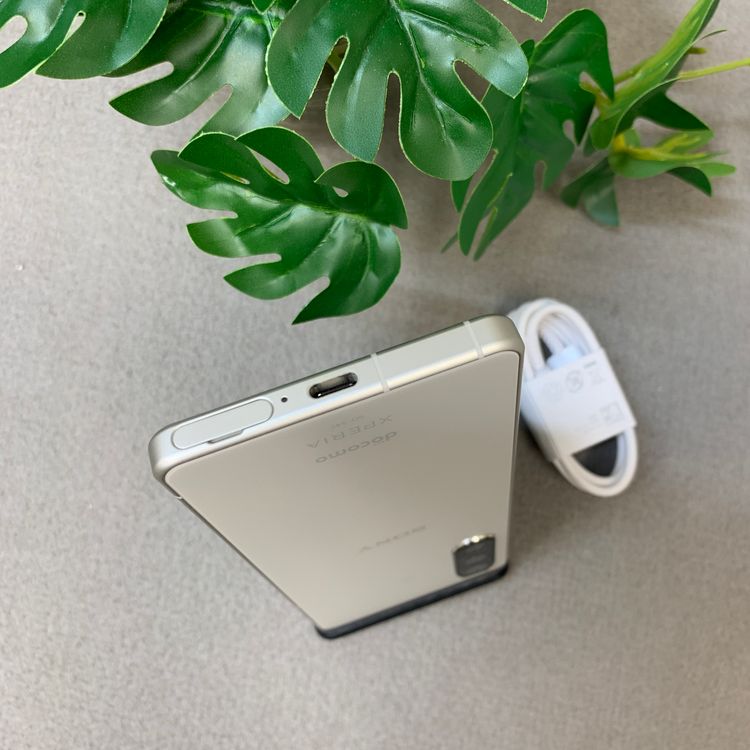 ����Ʊ�� Xperia 5 IV SO-54C 128Gb �ۥ磻�ȥɥ����� SIM�ե꡼����̵��