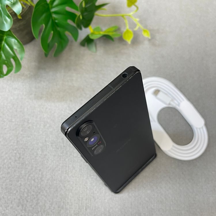 Sony Xperia 1 V SO-51D 256GB �֥�å� ������ SIM�ե꡼����̵��