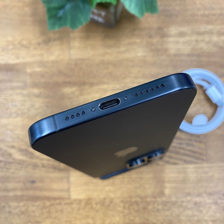 �Хåƥ꡼90% iPhone15ProMax 256Gb �֥�å� ������SIM�ե꡼