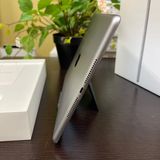 iPad(6) ڡ쥤32GB Wi-Fi + Cellularǥ