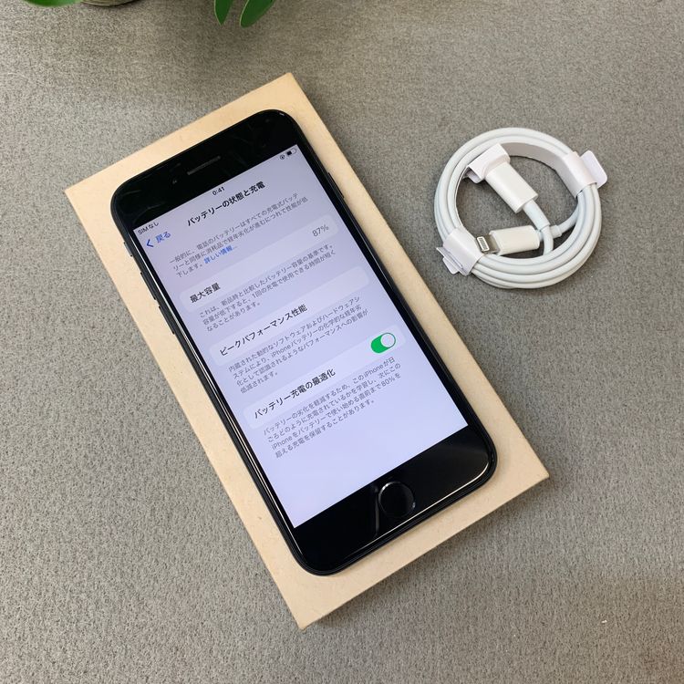 �Хåƥ꡼ 87% iPhone SE3 64GB �֥�å�  ������ SIM�ե꡼ ����̵��