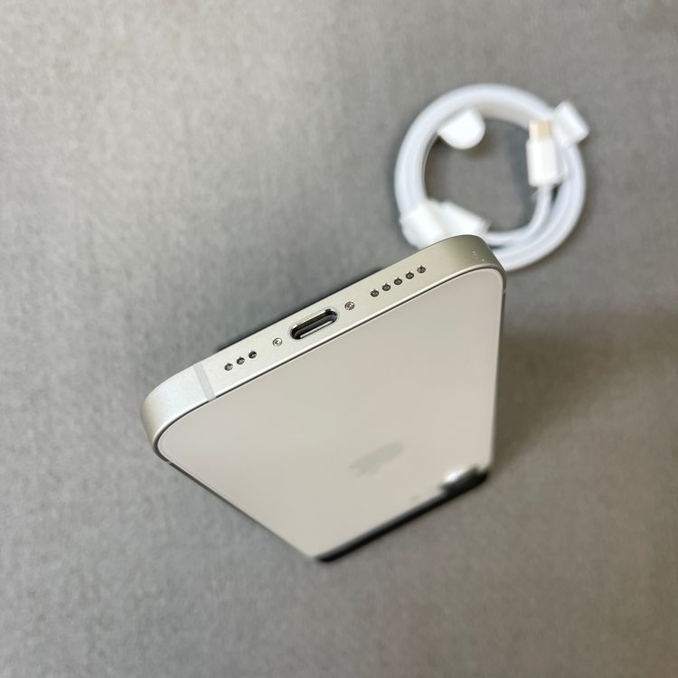 �Хåƥ꡼100% iPhone 16e 128GB �ۥ磻�� Apple�� SIM�ե꡼����̵��