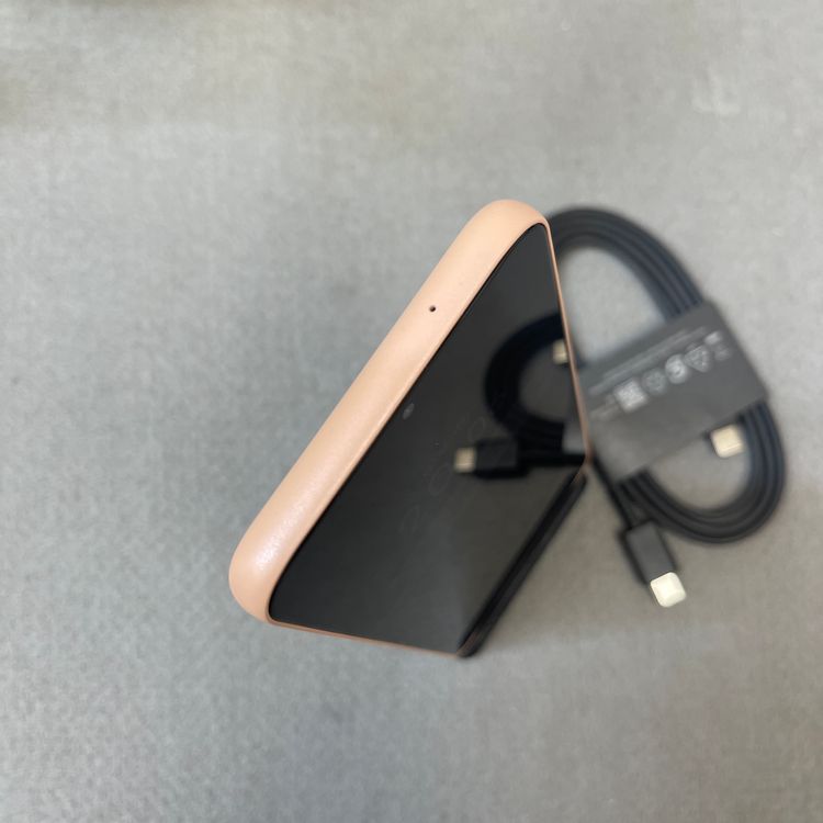Arrows We2 F-52E 64GB ����� �ɥ����� SIM�ե꡼ ����̵��