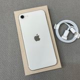 �Хåƥ꡼ 100% iPhone SE3 64GB �������饤�� ������ SIM�ե꡼ ����̵��