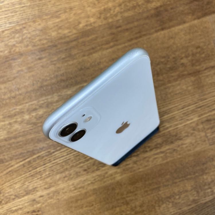 iPhone 11 64GB �ۥ磻�ȹ����� SIM�ե꡼����̵��