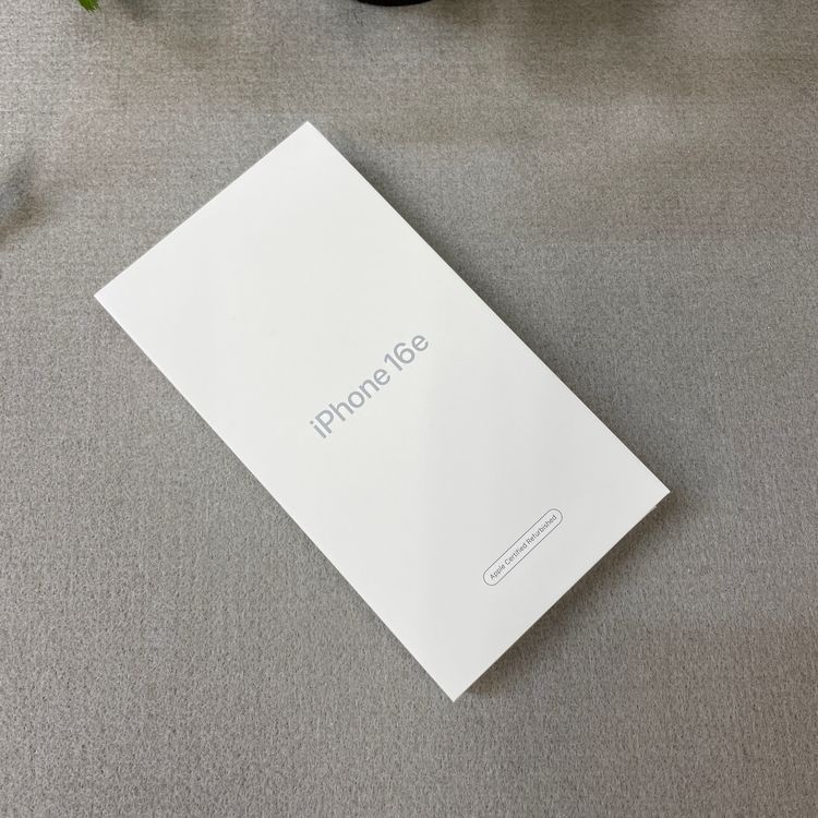 ���ʡ�̤���� iPhone 16e 256GB �ۥ磻�� ������ SIM�ե꡼����̵��