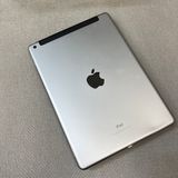 iPad ��6���� 32GB ���ڡ������쥤 Wi-Fi + Cellular��ǥ� ����̵��