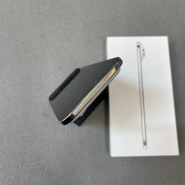 �Хåƥ꡼100% iPhone Air 256GB ���饦�ɥۥ磻�� ������ SIM�ե꡼����̵��