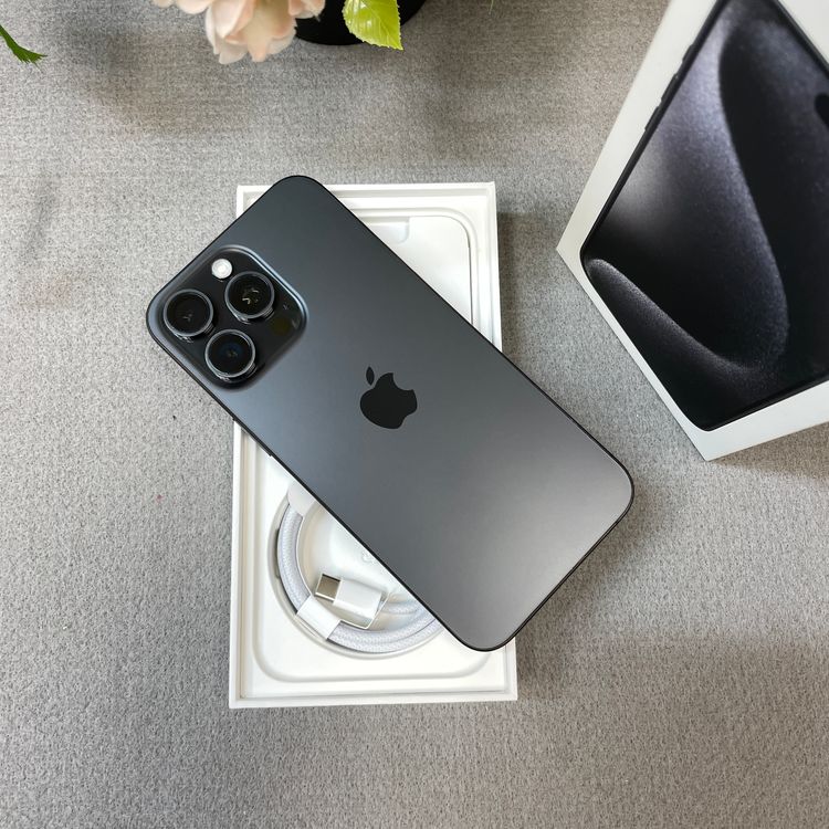 iPhone 15ProMax 512GB �֥�å������˥�������� SIM�ե꡼����̵��