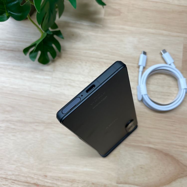 ����Ʊ�� Xperia 5 V SO-53D 128GB �֥�å� �ɥ����� SIM�ե꡼ ����̵��