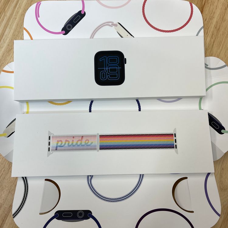 ���ʡ�̤���� Apple Watch SE3 44mm GPS + Cellular 60360