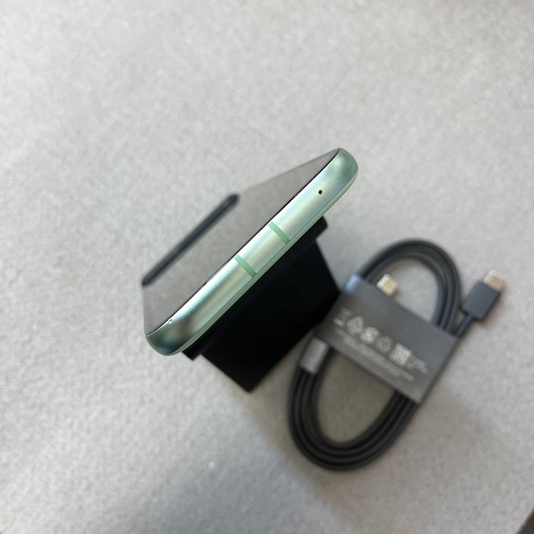 �Хåƥ꡼90�� Google Pixel 8a 128Gb Aloe ������ SIM�ե꡼