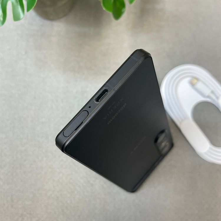 Sony Xperia 1 V SO-51D 256GB �֥�å� ������ SIM�ե꡼����̵��