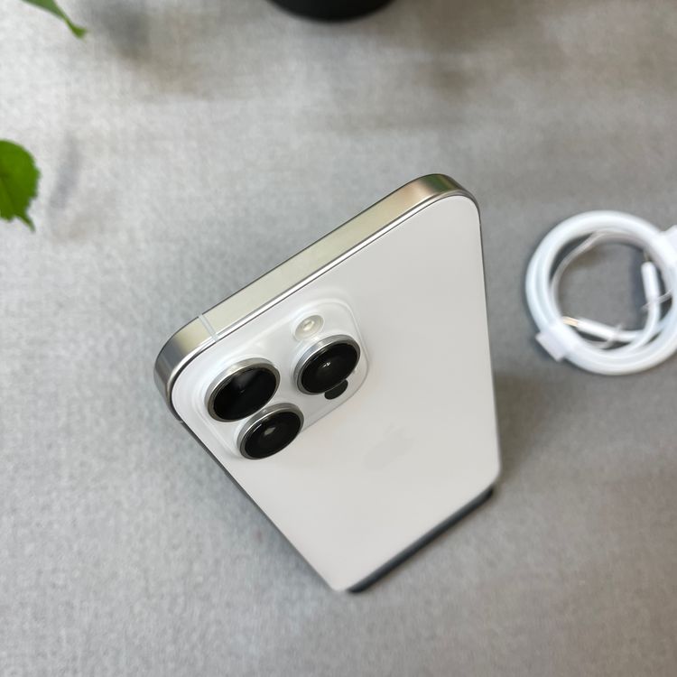 iPhone 16ProMax 1TB �ۥ磻�ȥ����˥��� ������ SIM�ե꡼����̵��