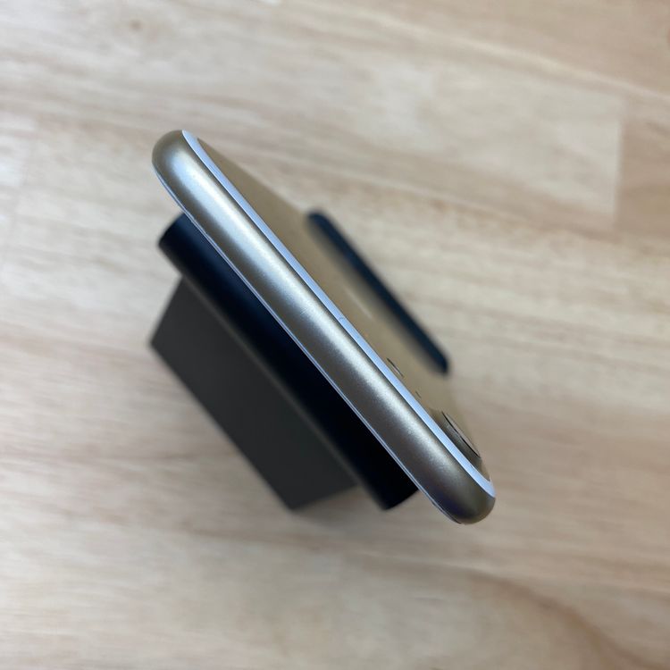�Хåƥ꡼ 88% iPhone 7 32GB ������ɡ������� SIM�ե꡼����̵��