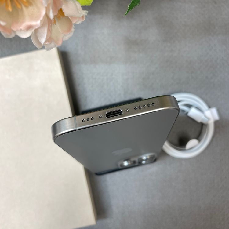 ����Ʊ��iPhone 15Pro 256GB �ʥ����� ������ SIM�ե꡼����̵��