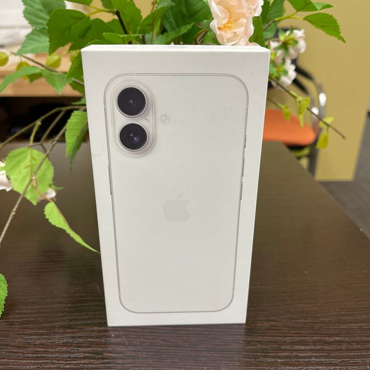 ʡ̤ iPhone16 256GB ۥ磻ȹSIMե꡼ ̵