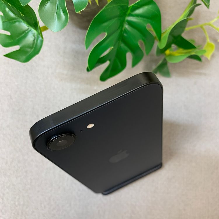 �Хåƥ꡼90% iPhone 16e 128GB �֥�å� Apple�� SIM�ե꡼����̵��