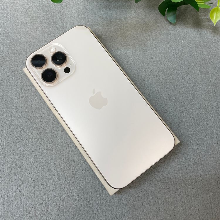 ����Ʊ�� iPhone 16ProMax 256GB �ǥ����ȥ����˥��� Apple�� SIM�ե꡼