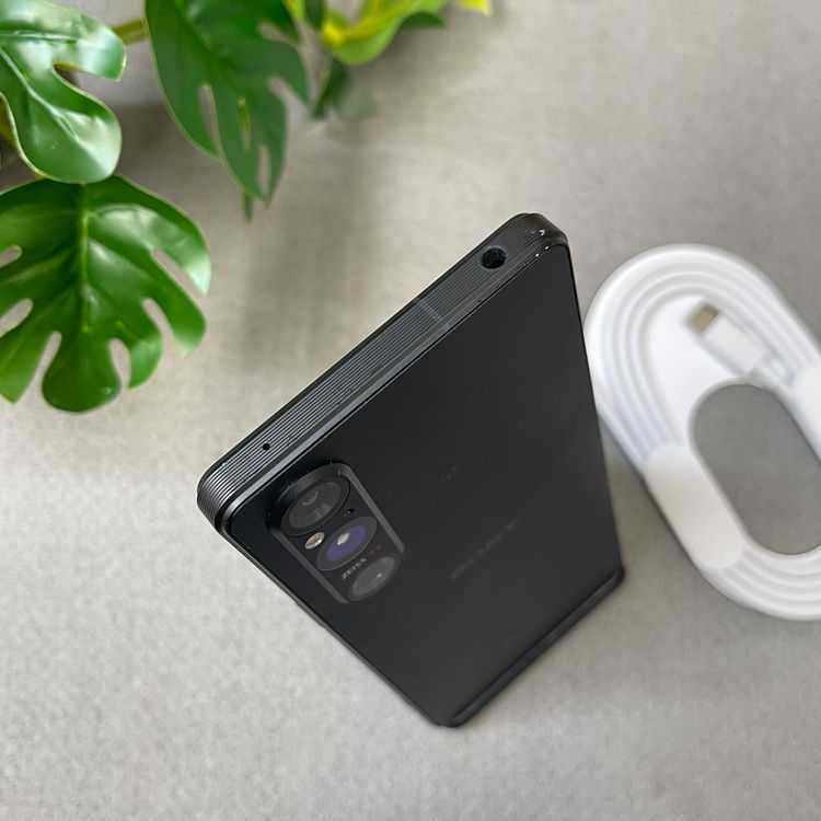 Sony Xperia 1 V SO-51D 256GB �֥�å� ������ SIM�ե꡼����̵��