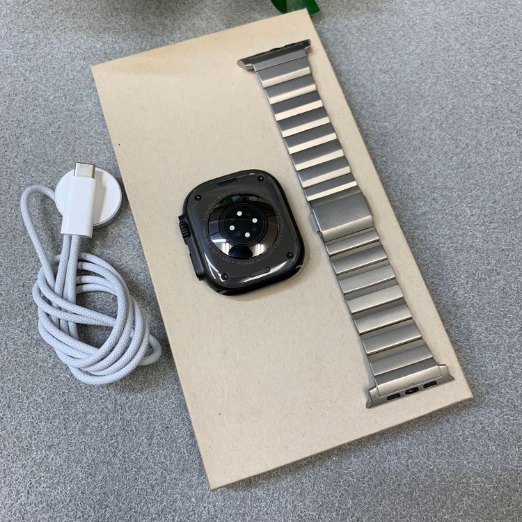 �Хåƥ꡼100% Apple Watch Ultra 2 GPS + Cellular��ǥ�