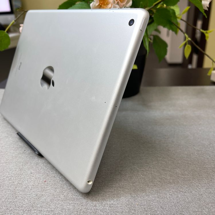 iPad �裵���� 9.7����� 32GB ����С�  WiFi�� ��ǥ�  ����̵��