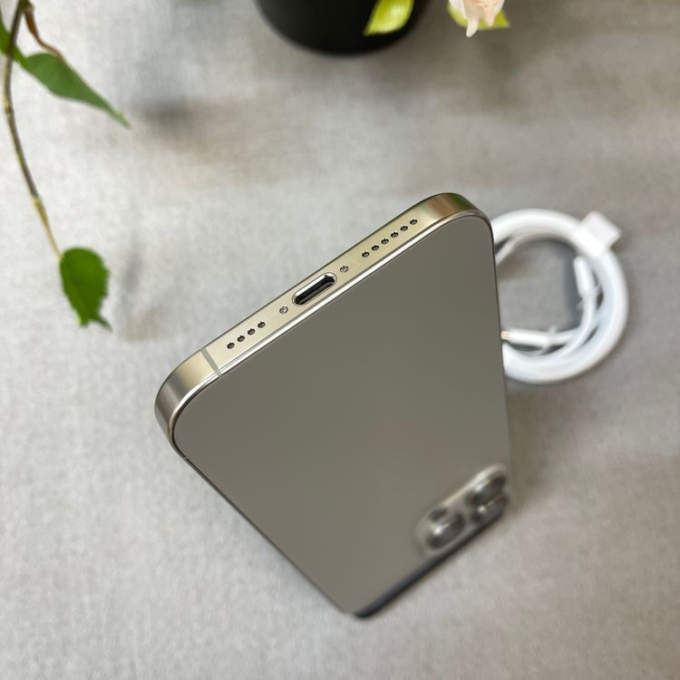 ����Ʊ�� iPhone 16ProMax 256GB �ʥ����� ������ SIM�ե꡼