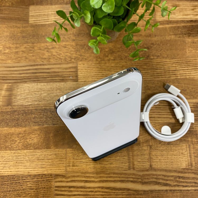 �Хåƥ꡼100% iPhone Air 256GB �ۥ磻�� ������SIM�ե꡼ ����̵��