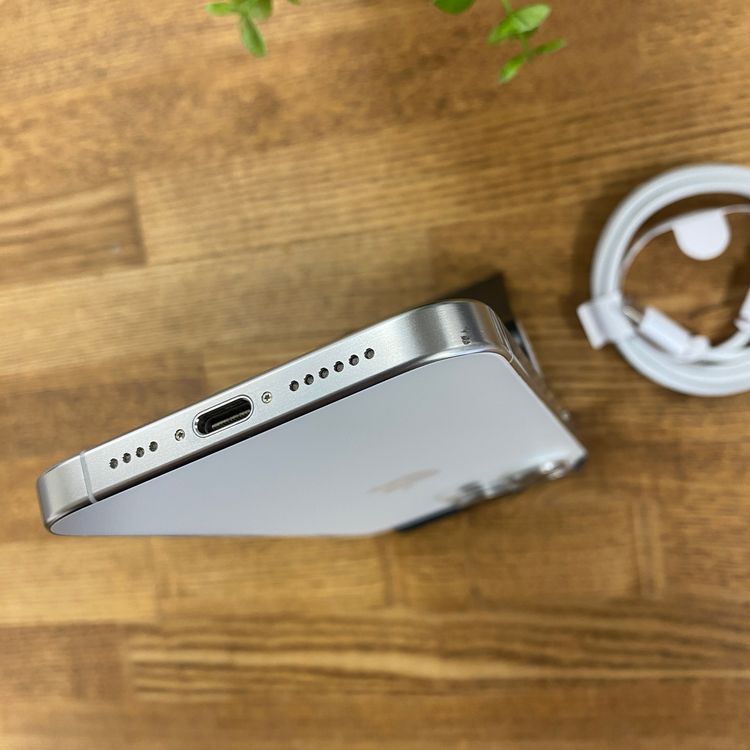 iPhone15ProMax 256GB �ۥ磻��  ������SIM�ե꡼����̵��