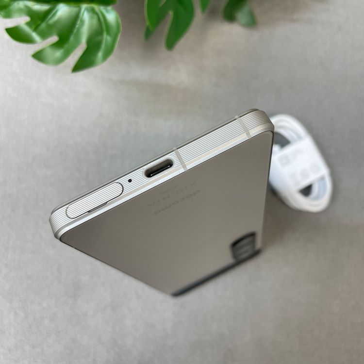 Sony Xperia 1 V SO-51D 256GB ����С� �ɥ����� SIM�ե꡼����̵��