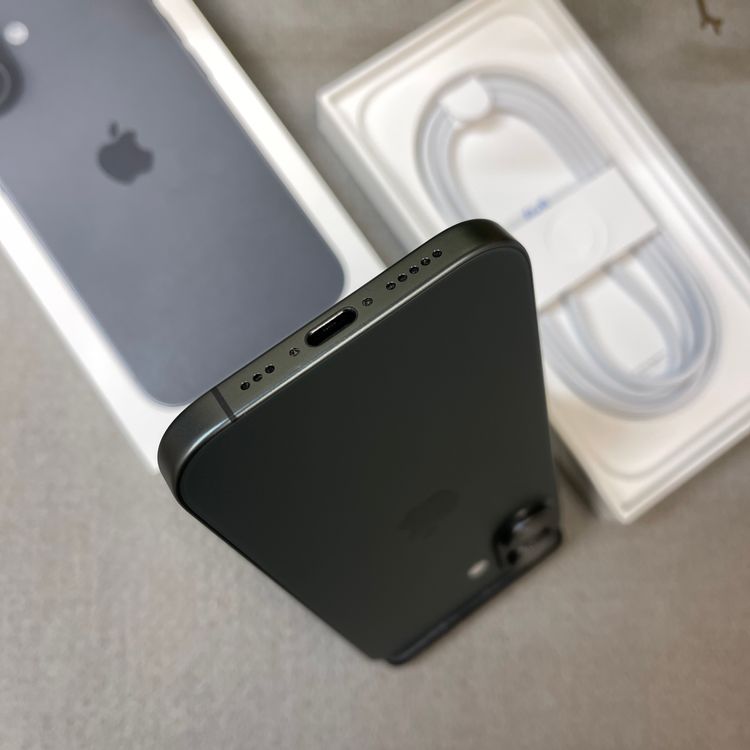 �Хåƥ꡼ 100% iPhone 17 256GB �֥�å� Apple�� SIM�ե꡼ ����̵��