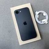 �Хåƥ꡼100% iPhone 16e 128GB �֥�å� Apple�� SIM�ե꡼����̵