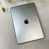 iPad(��8����) 32GB ���ڡ������졼 Wi-Fi��ǥ� ����̵��