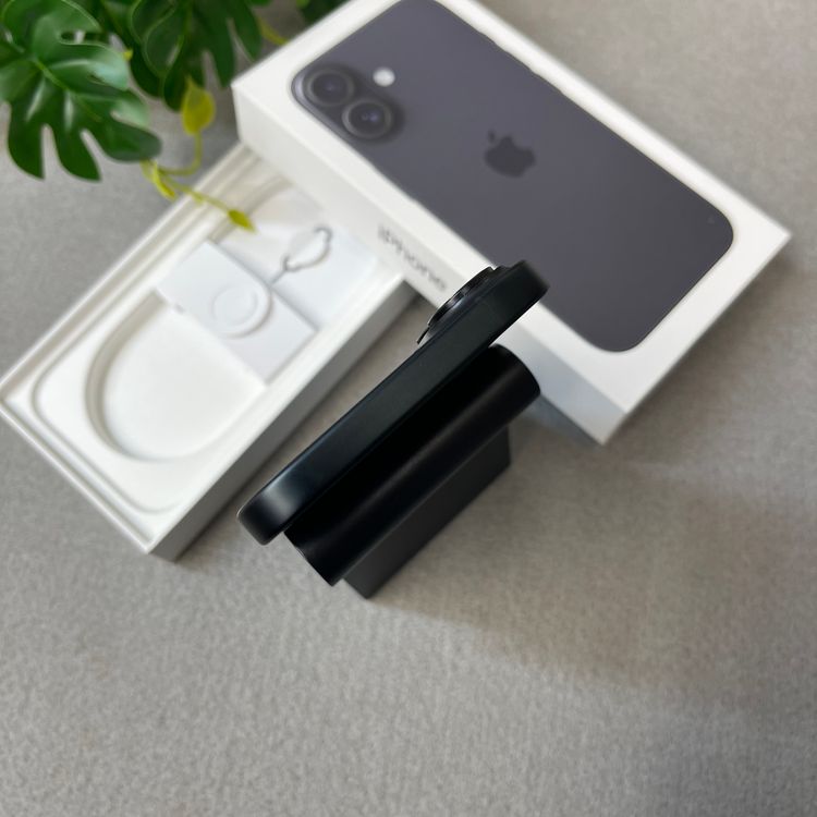 �Хåƥ꡼96% iPhone 16 128GB �֥�å� ������ SIM�ե꡼ ����̵��