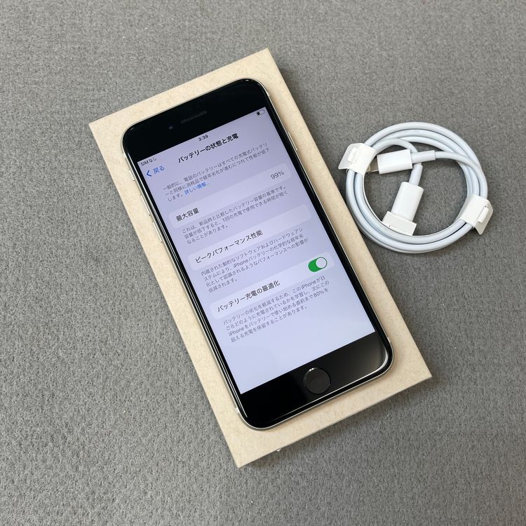 �Хåƥ꡼ 99% iPhone SE3 64GB �������饤�� ������ SIM�ե꡼ ����̵��