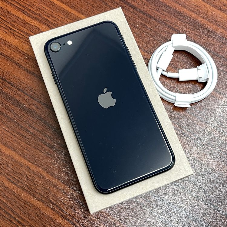 �Хåƥ꡼ 98% iPhone SE3 64GB �ߥåɥʥ��� ������ SIM�ե꡼ ����̵��