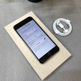 �Хåƥ꡼96% iPhone SE�裳���� 64GB �������饤�� ������SIM�ե꡼����̵��