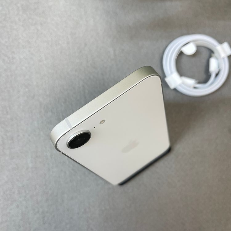 �Хåƥ꡼97% iPhone 16e 128GB �ۥ磻�� Apple��SIM�ե꡼