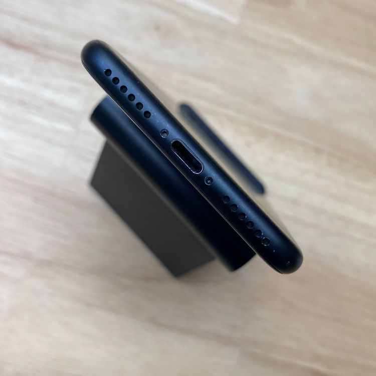 �Хåƥ꡼ 86% iPhone 7 32GB �֥�å��������� SIM�ե꡼����̵��