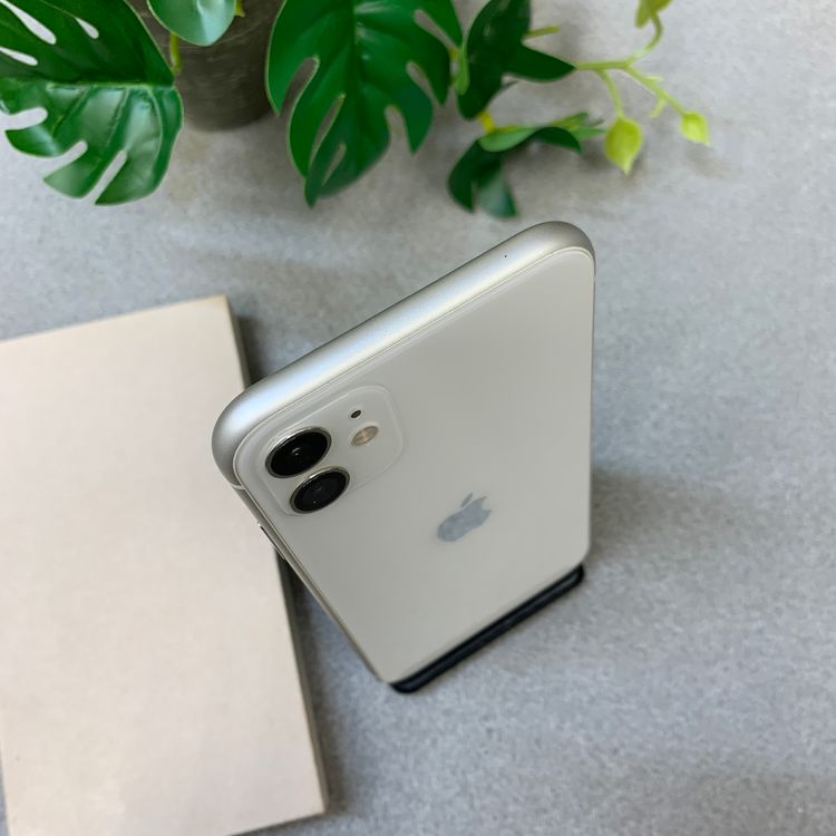 iPhone11 64GB �ۥ磻�� ������ SIM�ե꡼����̵��