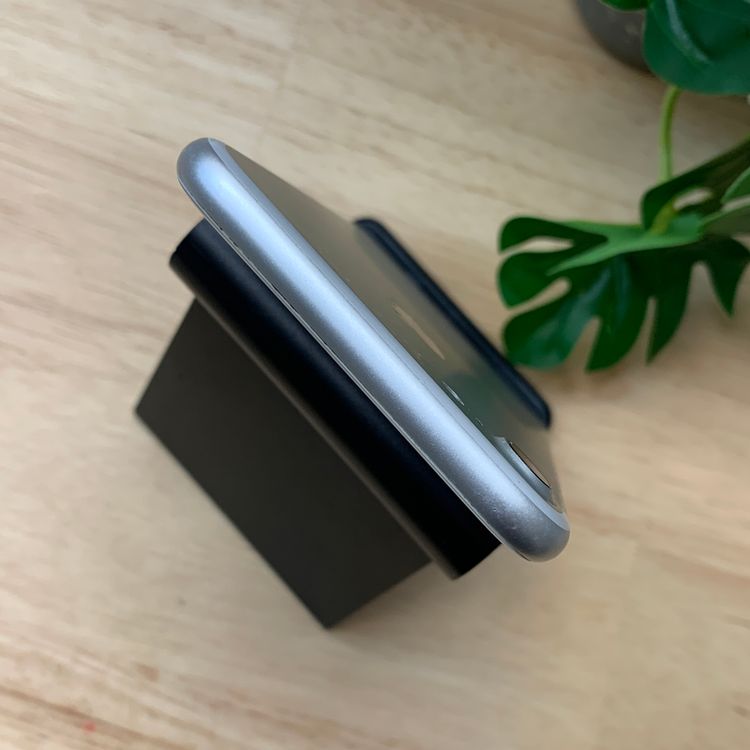 �Хåƥ꡼ 90% iPhone 7 32GB ����С������� SIM�ե꡼����̵��
