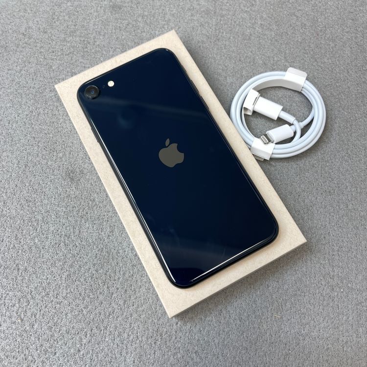 �Хåƥ꡼ 98% iPhone SE3 64GB �ߥåɥʥ��� ������ SIM�ե꡼ ����̵��