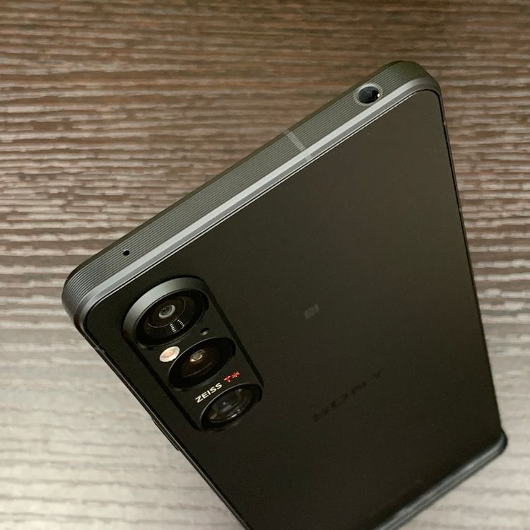 新品同様 Xperia 1VI 256GB ブラック 国内版SIMフリー 送料無料