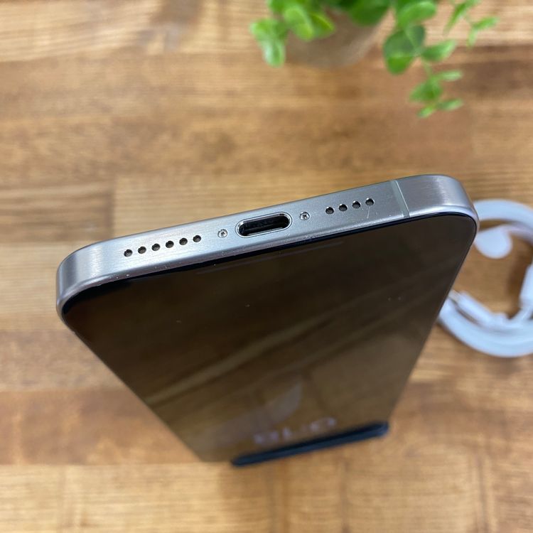 iPhone15ProMax 256GB �ʥ����� ������SIM�ե꡼����̵��