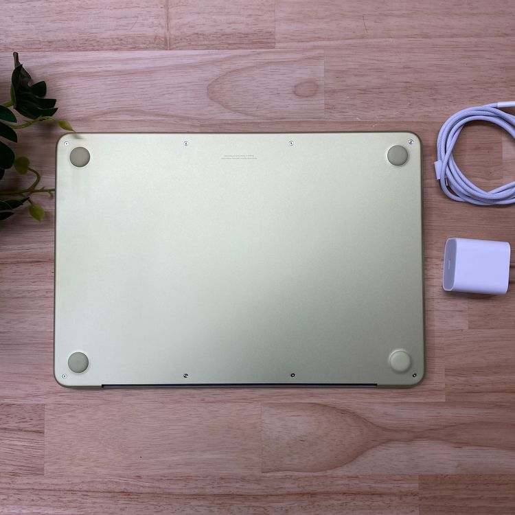 ���ʡ�̤���� MacBook NEO Citrus A18 Pro 8GB/256GB ȯ��̵��