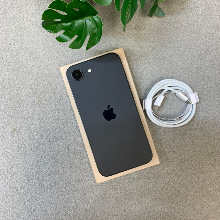 �Хåƥ꡼100% iPhone 16e 128GB �֥�å� ����SIM�ե꡼ ����̵��
