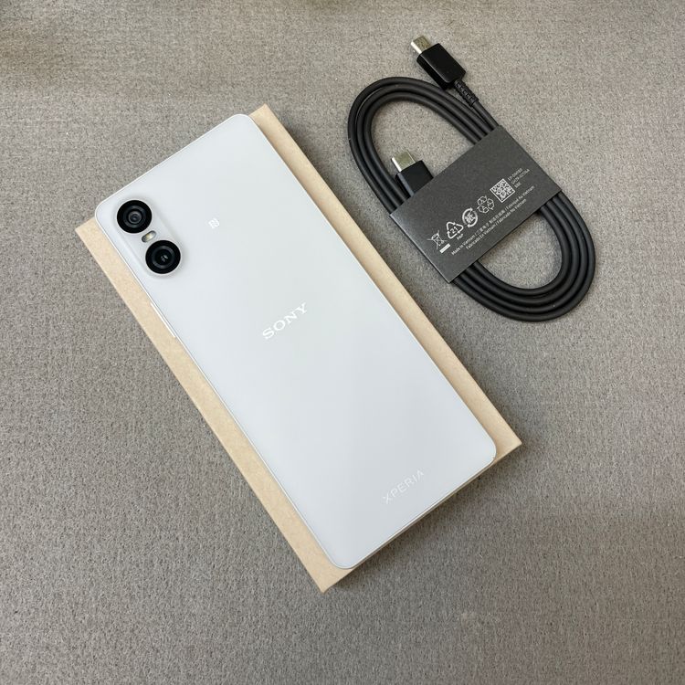 Xperia 10VI 128GB �ۥ磻�� SO-52E �ɥ����� SIM�ե꡼ ����̵��