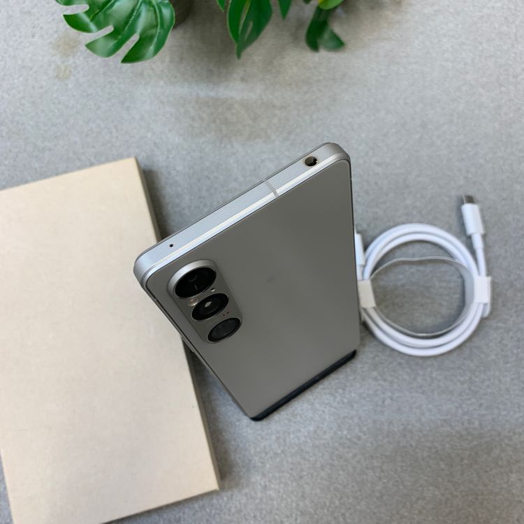 Sony Xperia 1 VI SOG13 256GB ����С� AU�� SIM�ե꡼����̵��