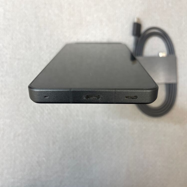 AQUOS R8 Pro 256GB �֥�å� ������ SIM�ե꡼����̵��