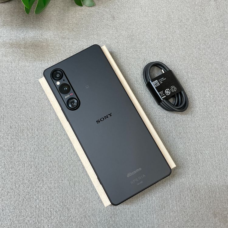Sony Xperia 1 V SO-51D 256GB �֥�å� ������ SIM�ե꡼����̵��